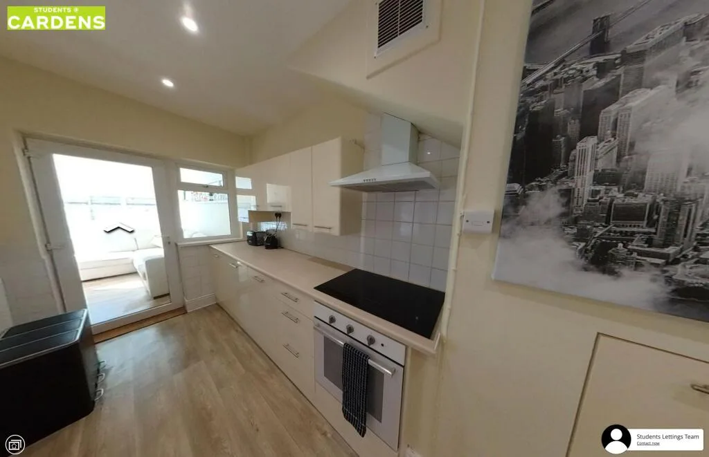 5 bedroom town house for rent