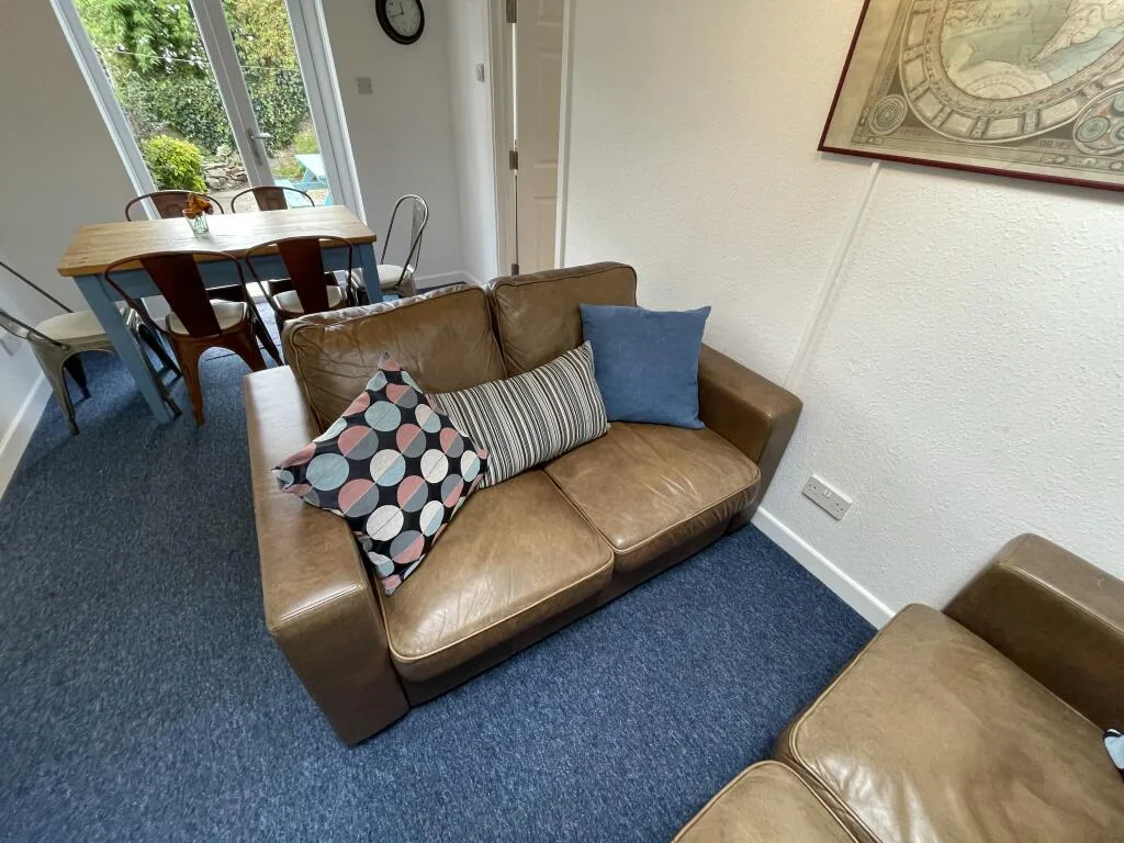 6 bedroom terraced house for rent