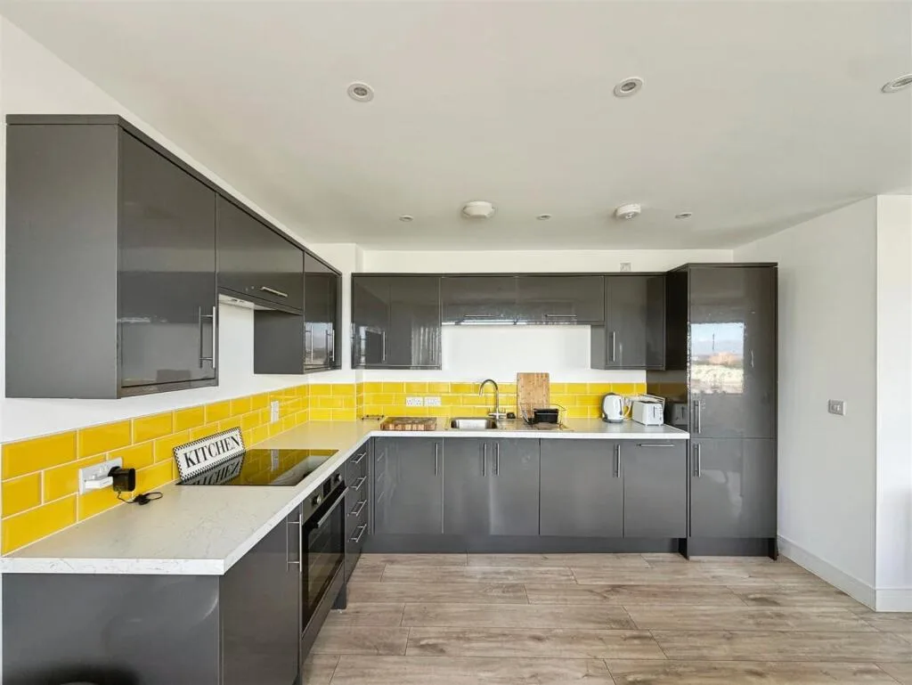 2 bedroom house for rent