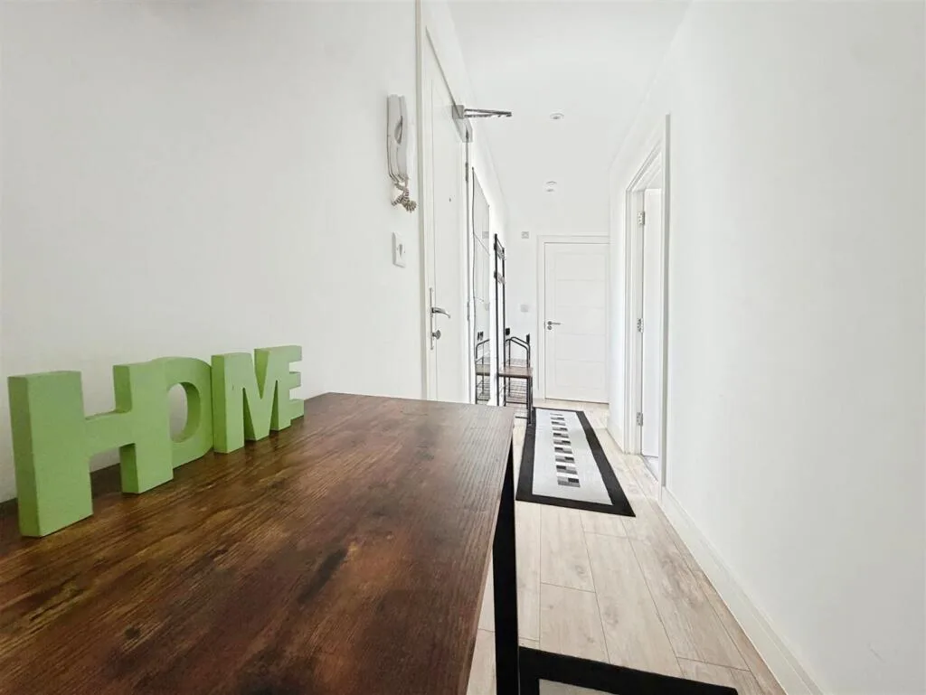 2 bedroom house for rent