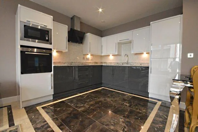 3 bedroom apartment for rent