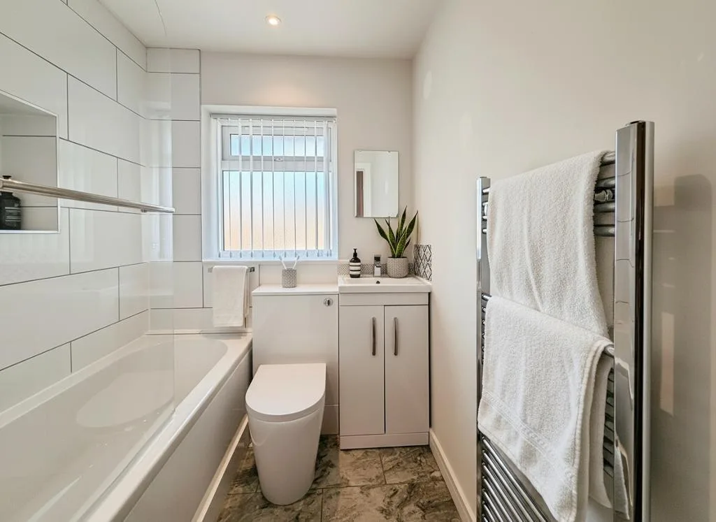 3 bedroom semi-detached house for rent