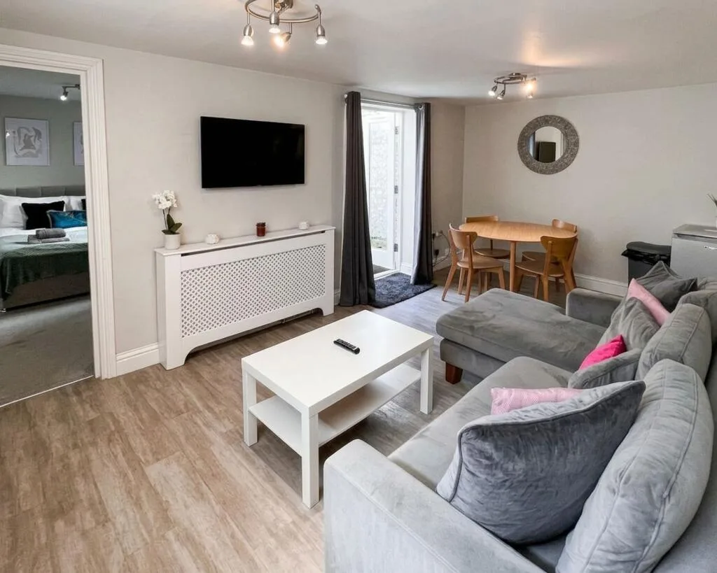 2 bedroom flat for rent