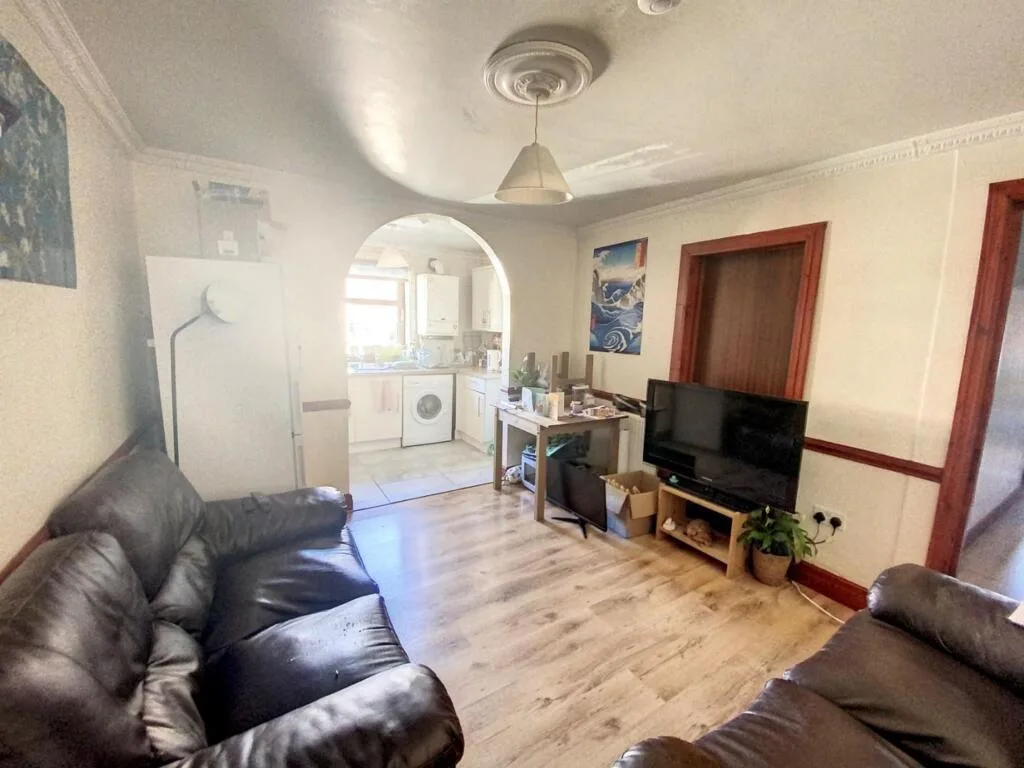 3 bedroom apartment for rent