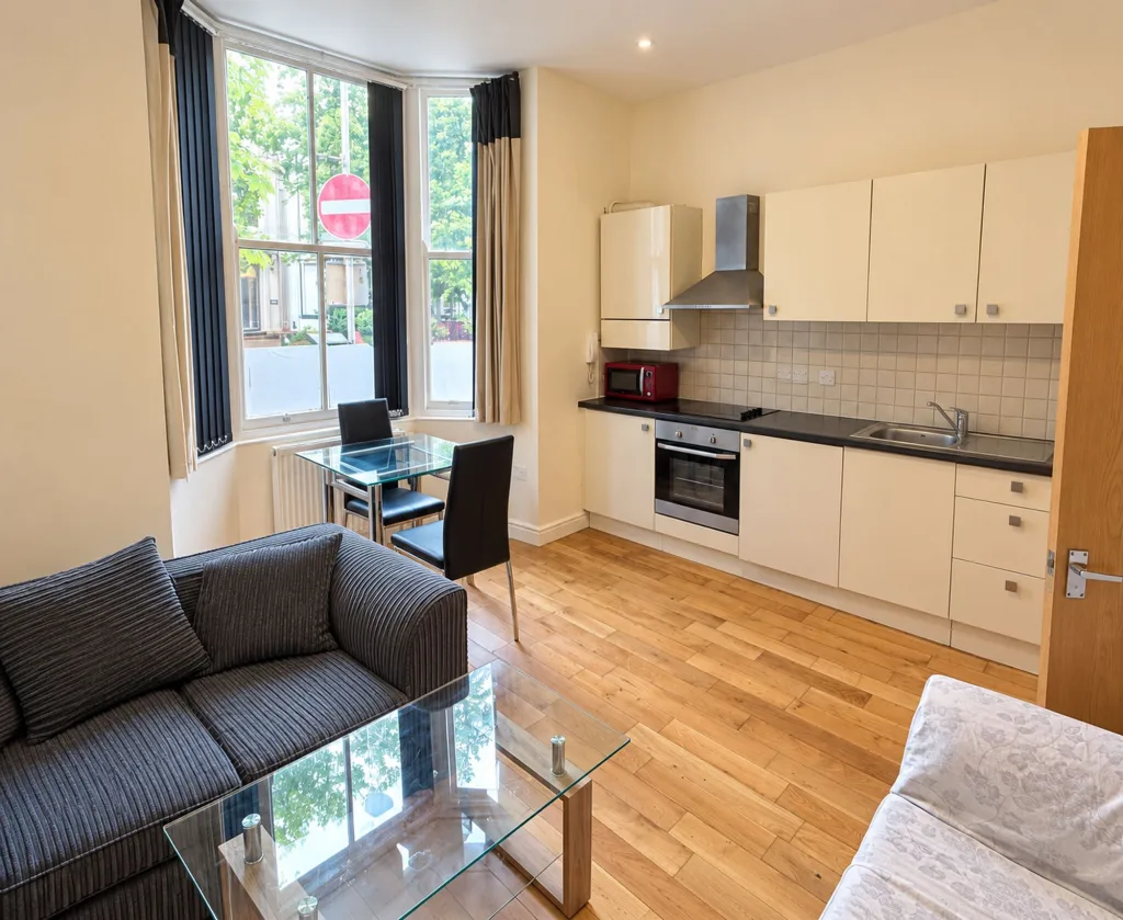 2 bedroom flat for rent
