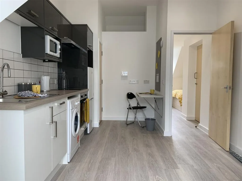 Studio flat for rent