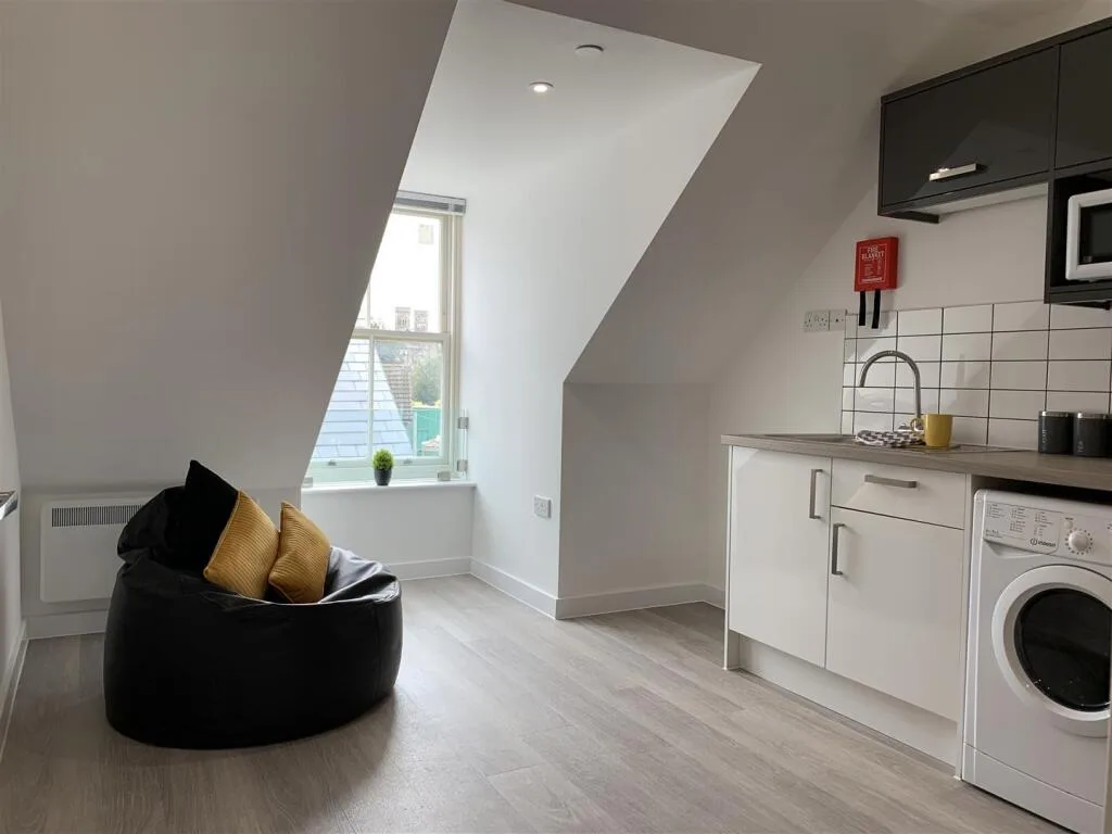 Studio flat for rent