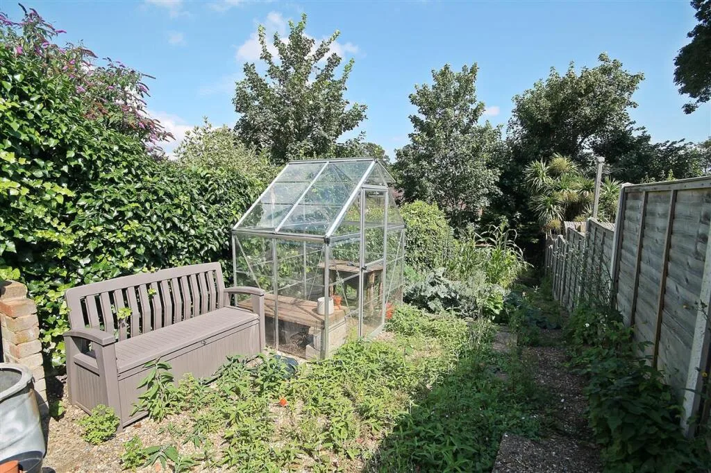2 bedroom terraced house for rent
