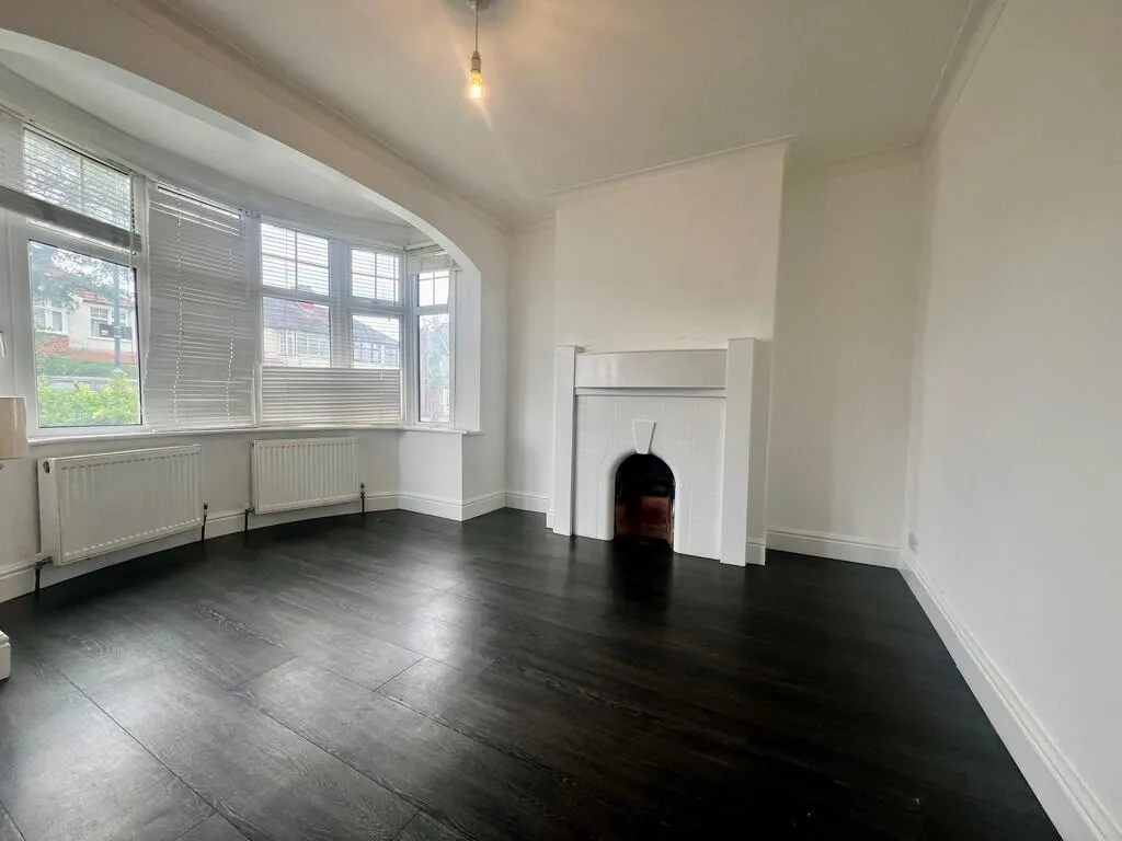 3 bedroom semi-detached house for rent