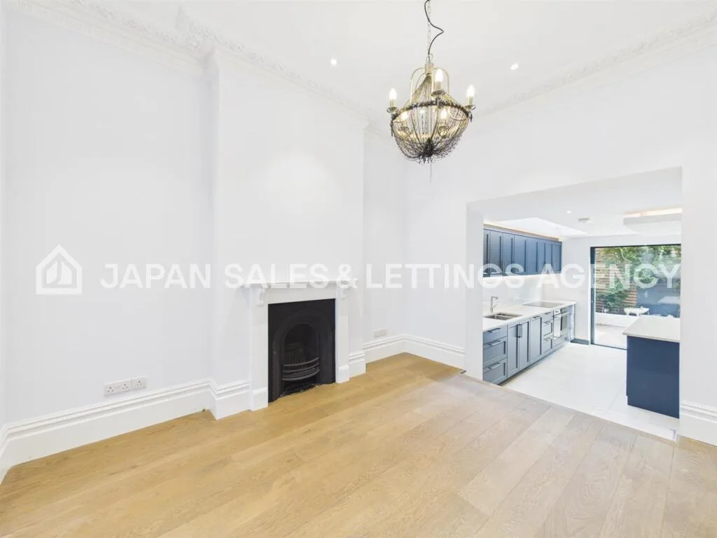 4 bedroom terraced house for rent