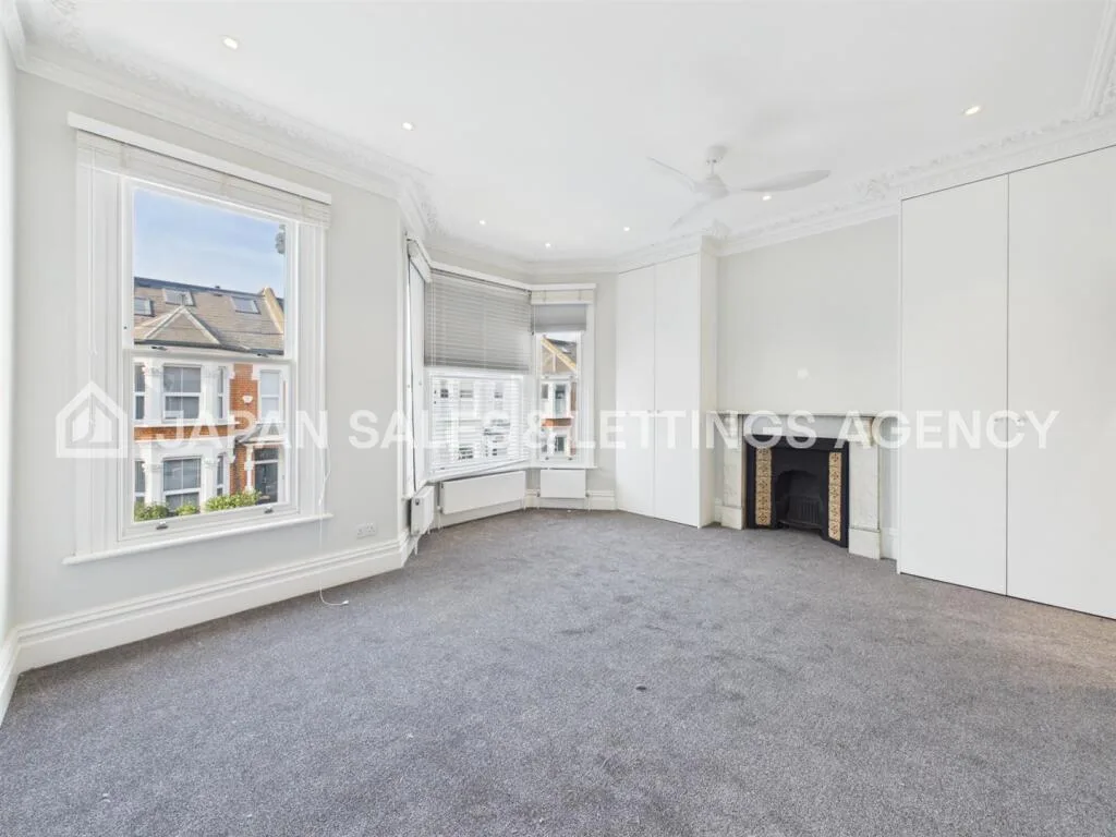 4 bedroom terraced house for rent