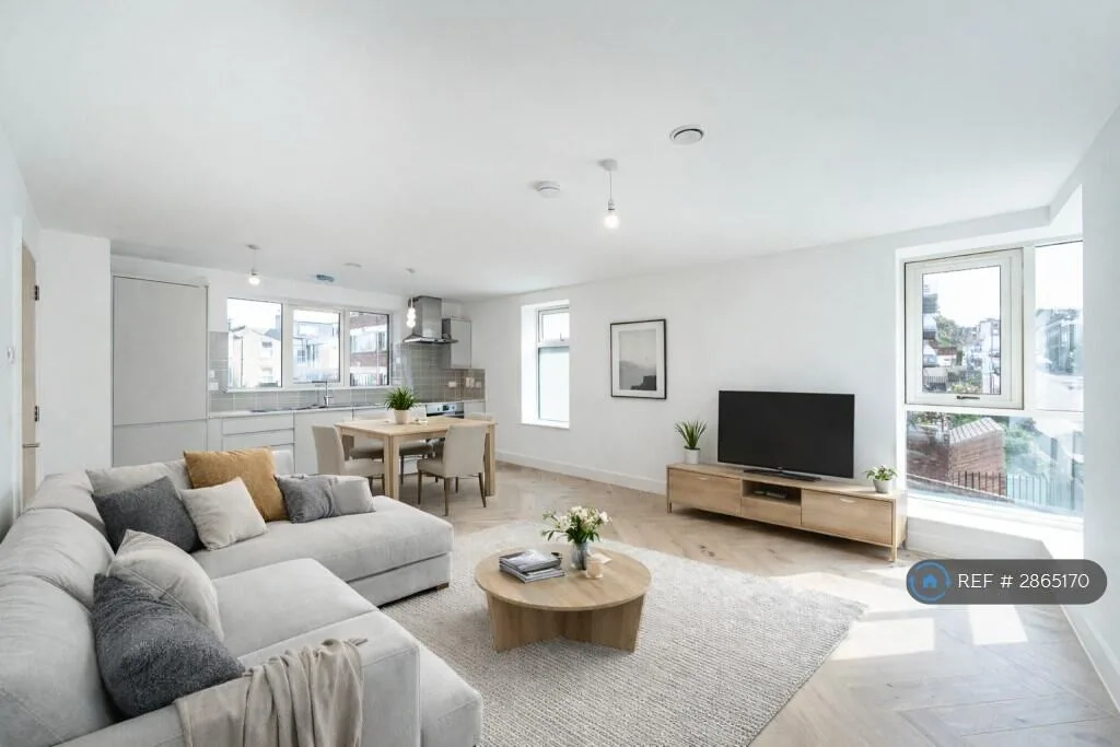 2 bedroom flat for rent