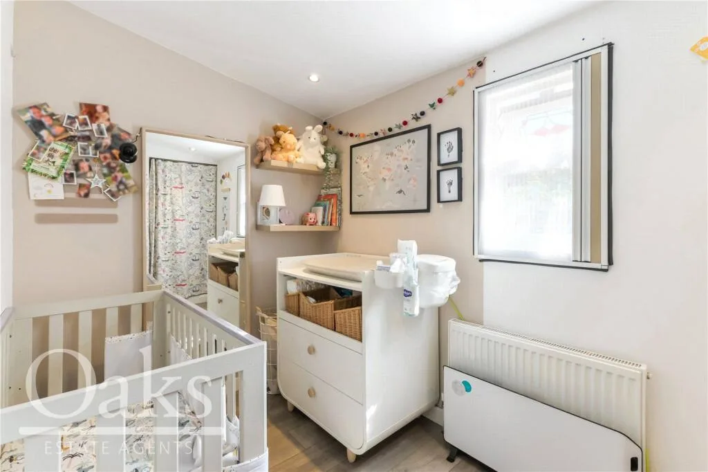 2 bedroom maisonette for rent