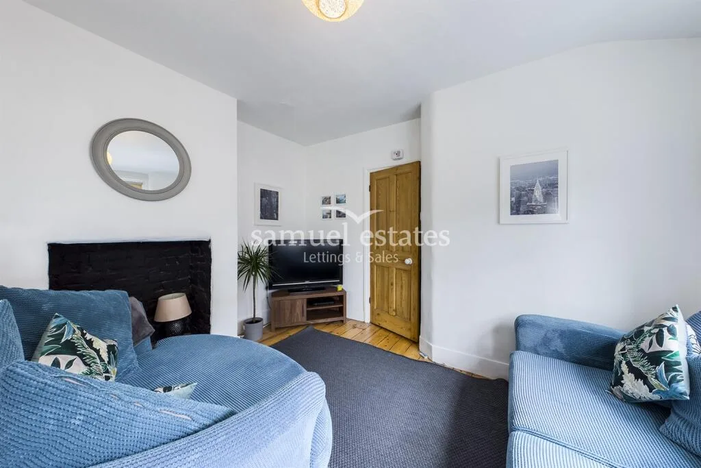 2 bedroom property for rent