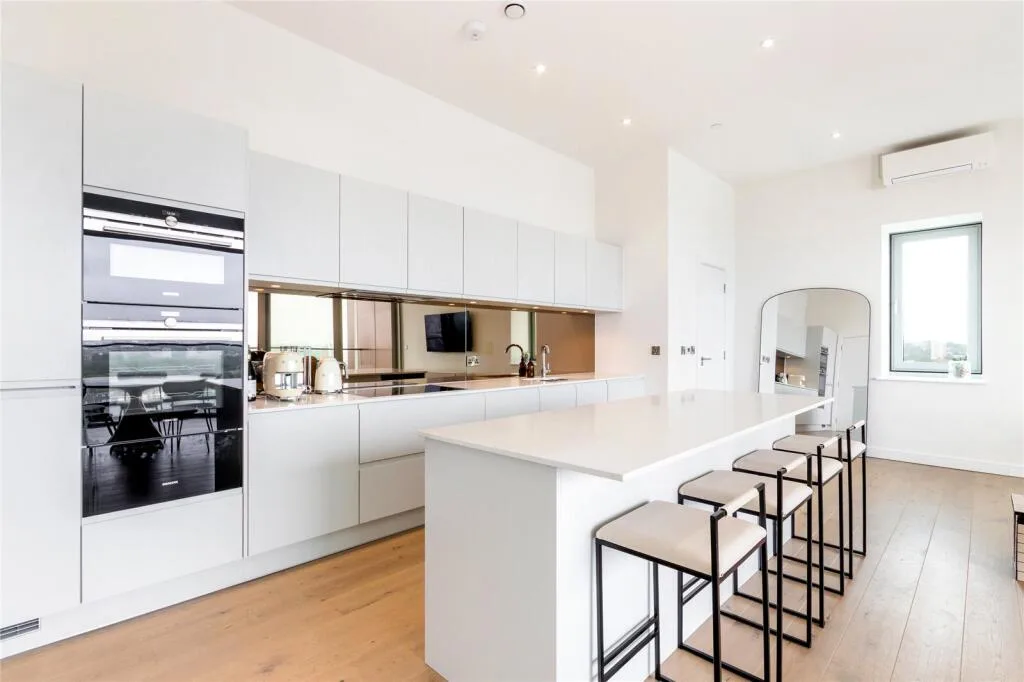 3 bedroom penthouse for rent