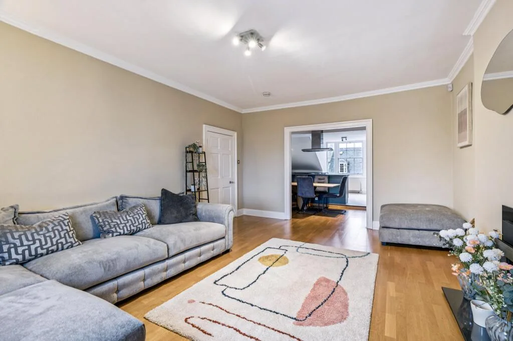 3 bedroom apartment for rent