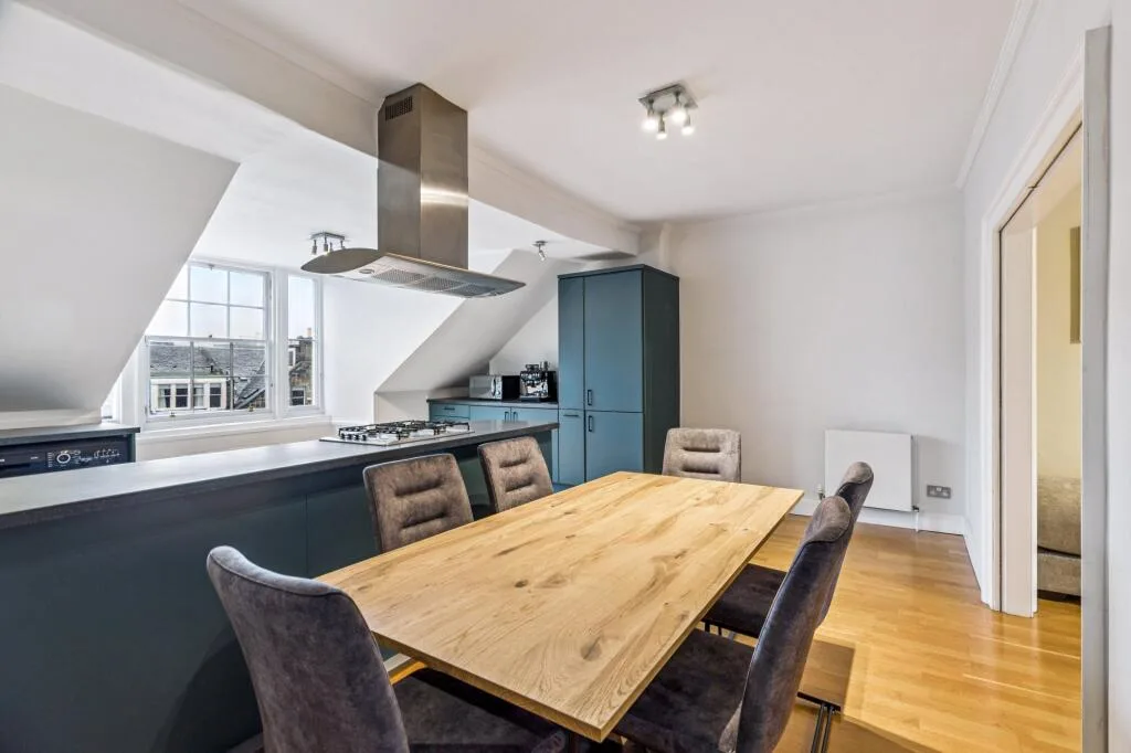 3 bedroom apartment for rent