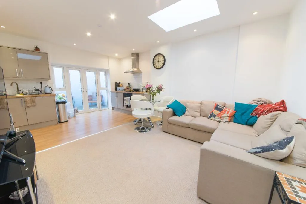 3 bedroom apartment for rent