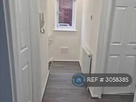 2 bedroom maisonette for rent