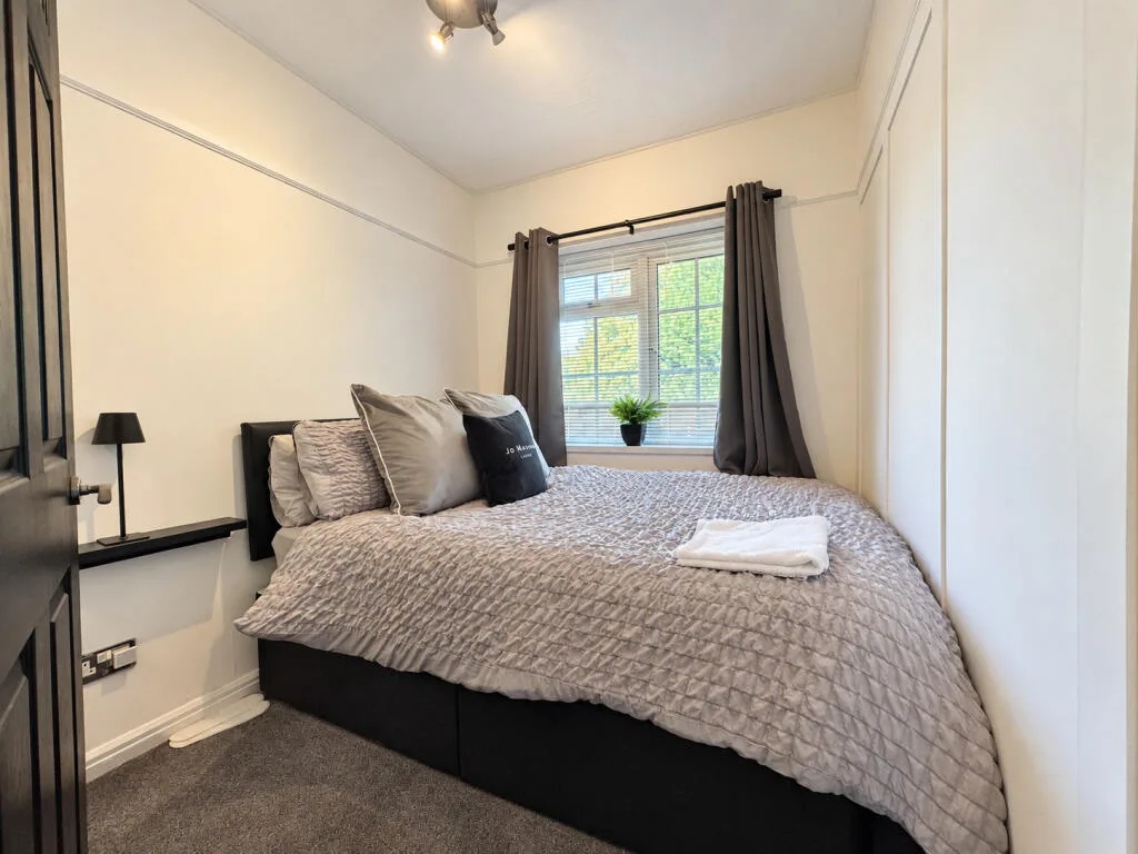 3 bedroom end of terrace house for rent