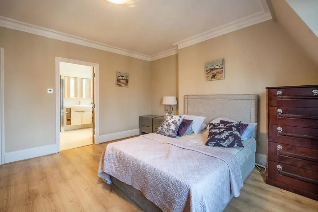 4 bedroom apartment for rent