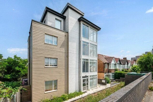 2 bedroom penthouse for rent