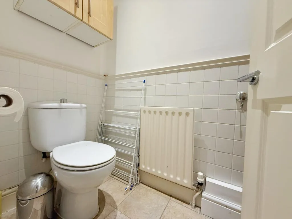 2 bedroom end of terrace house for rent