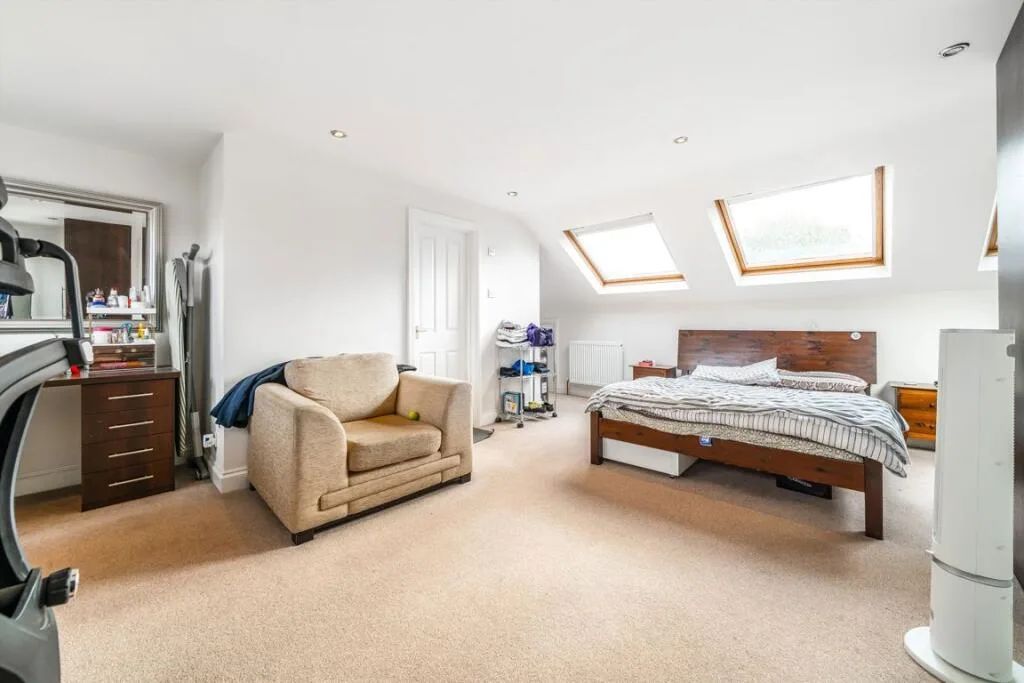 3 bedroom flat for rent