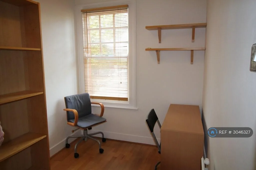 2 bedroom maisonette for rent