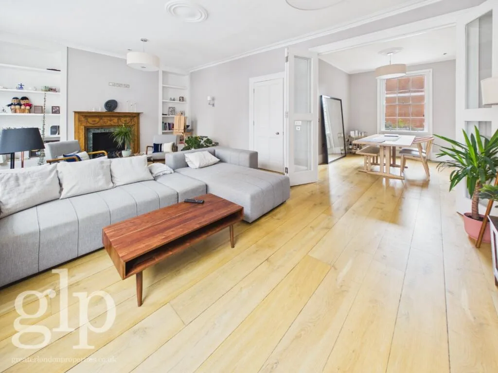 2 bedroom town house for rent