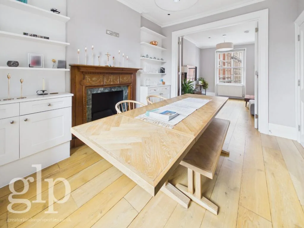 2 bedroom town house for rent