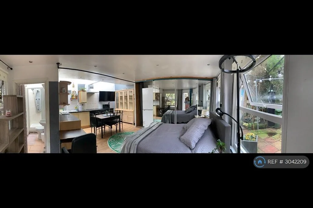 1 bedroom end of terrace house for rent