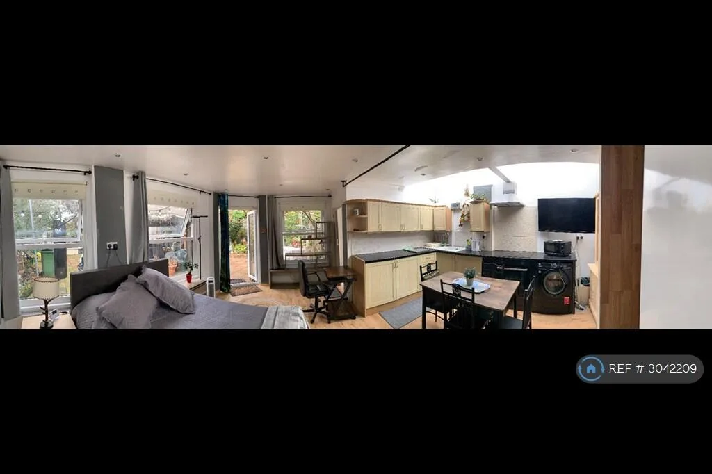 1 bedroom end of terrace house for rent