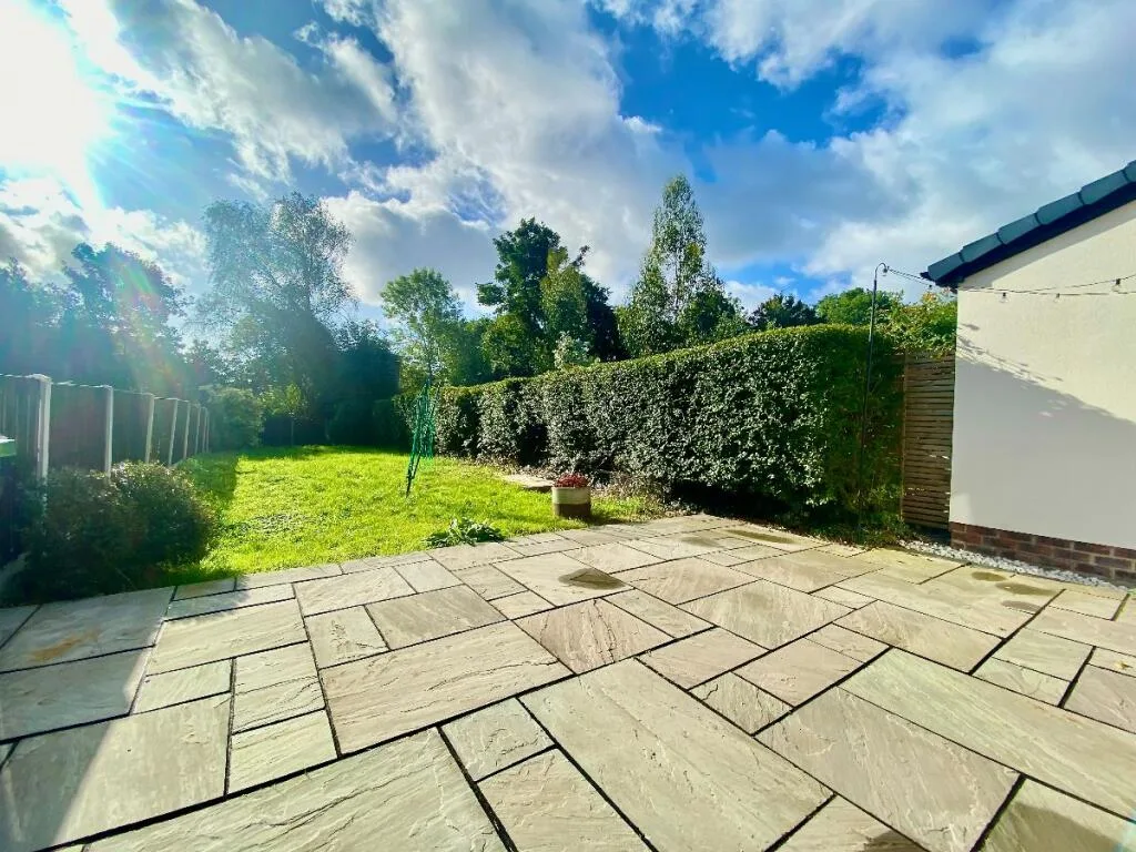 3 bedroom semi-detached house for rent