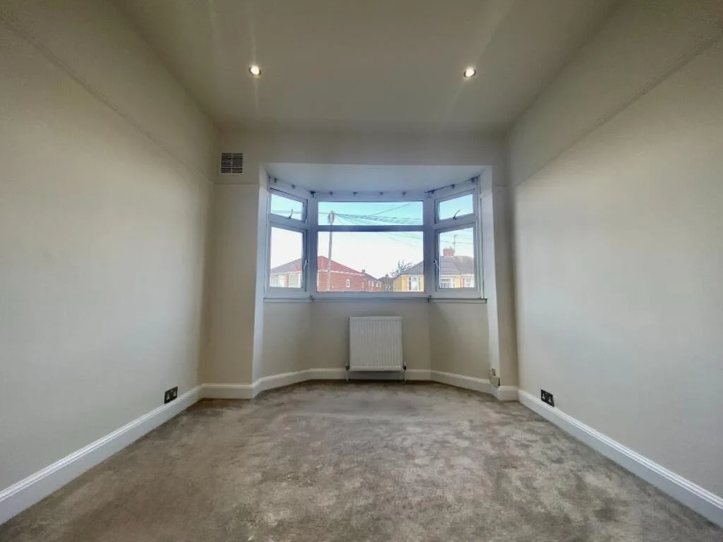 3 bedroom semi-detached house for rent