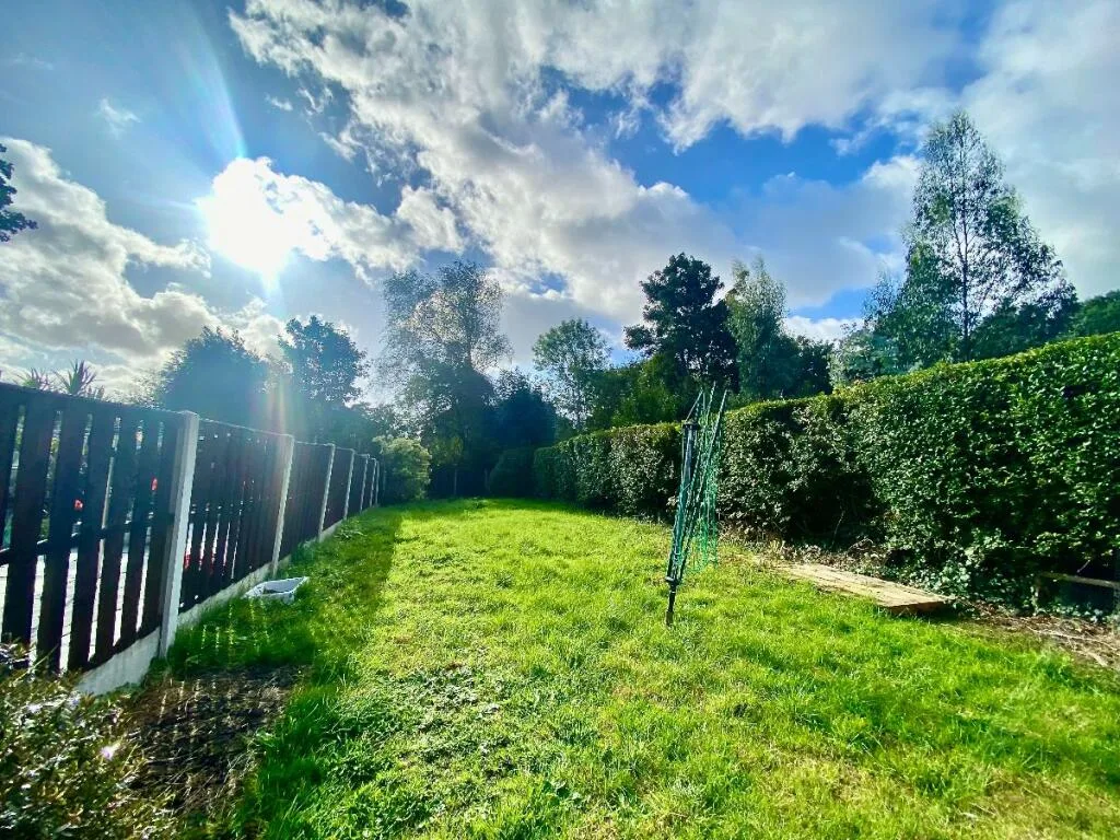 3 bedroom semi-detached house for rent