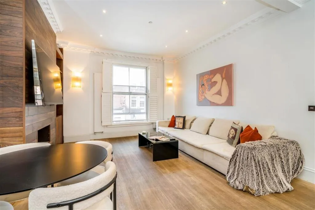 3 bedroom maisonette for rent