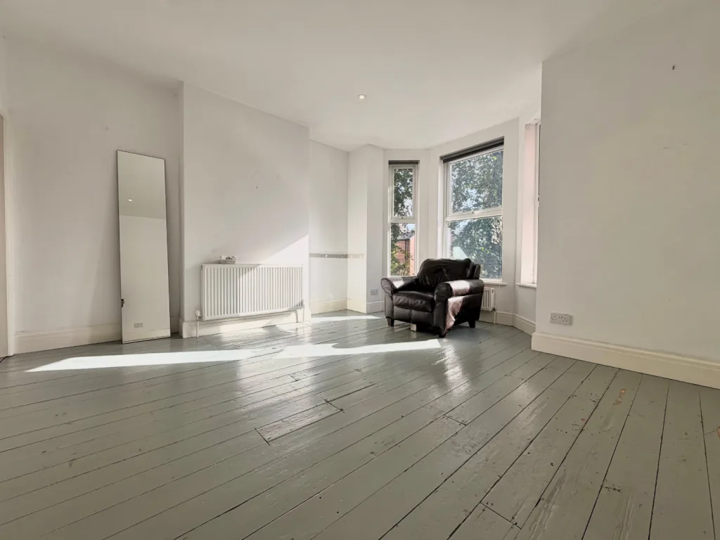 3 bedroom end of terrace house for rent