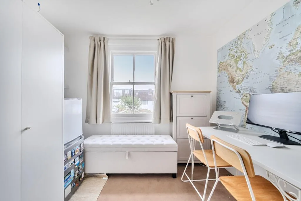 3 bedroom flat for rent