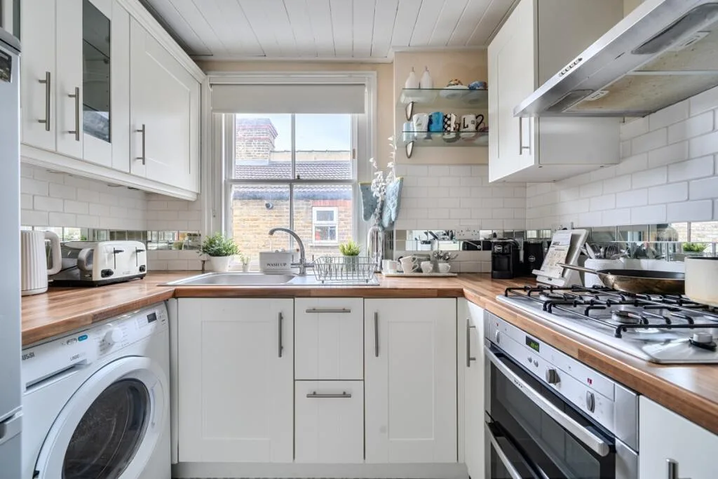 3 bedroom flat for rent