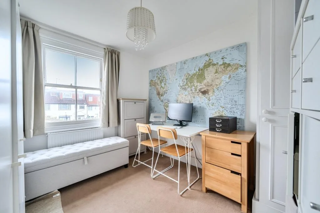 3 bedroom flat for rent