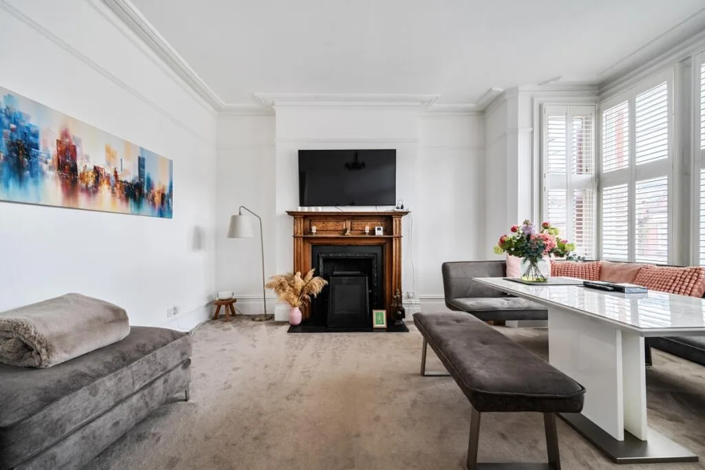3 bedroom flat for rent