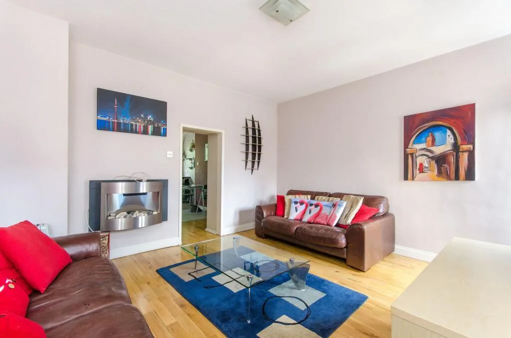 2 bedroom flat for rent
