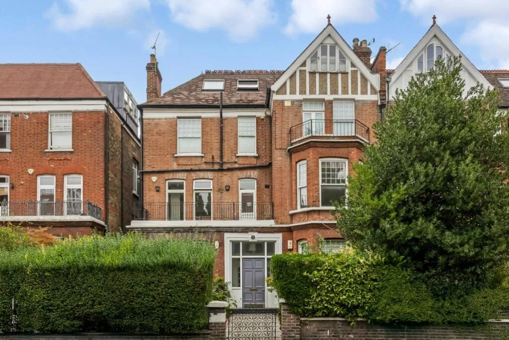 3 bedroom flat for rent