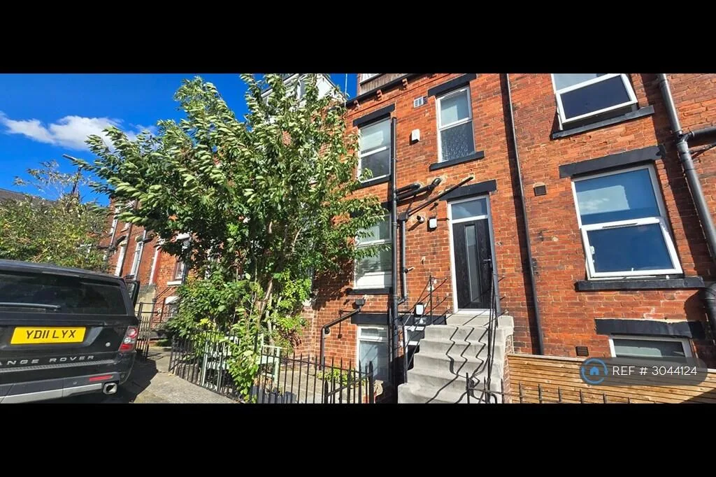 4 bedroom terraced house for rent