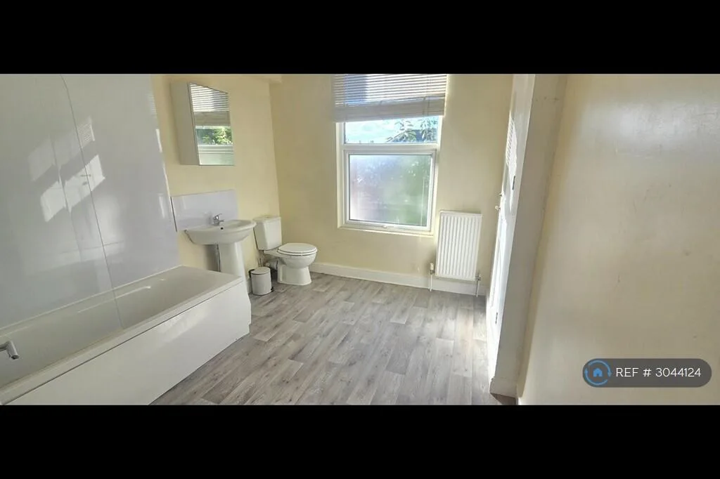 4 bedroom terraced house for rent