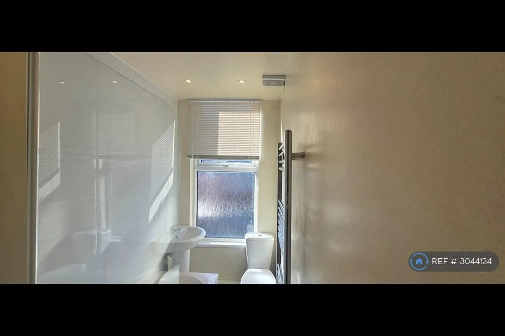 4 bedroom terraced house for rent