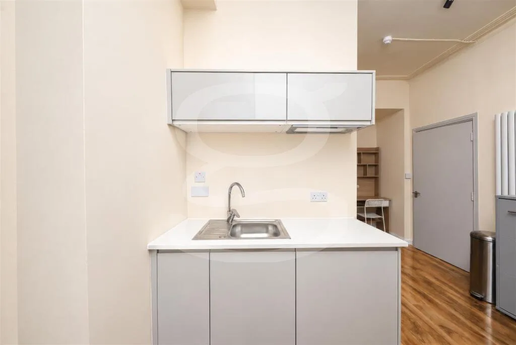 Studio apartment for rent