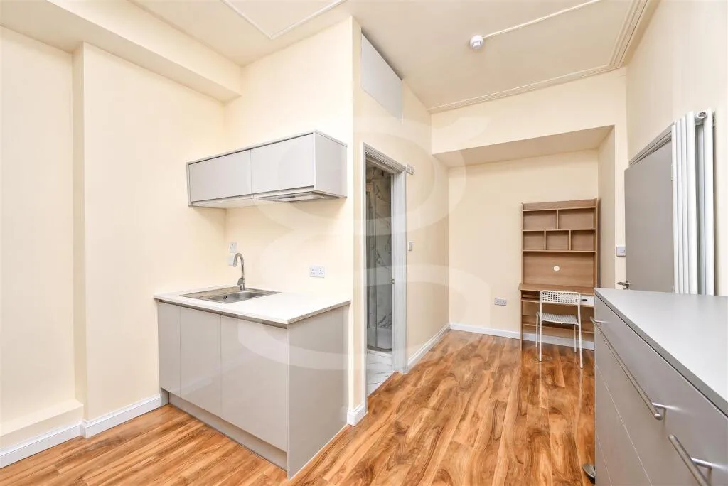 Studio apartment for rent