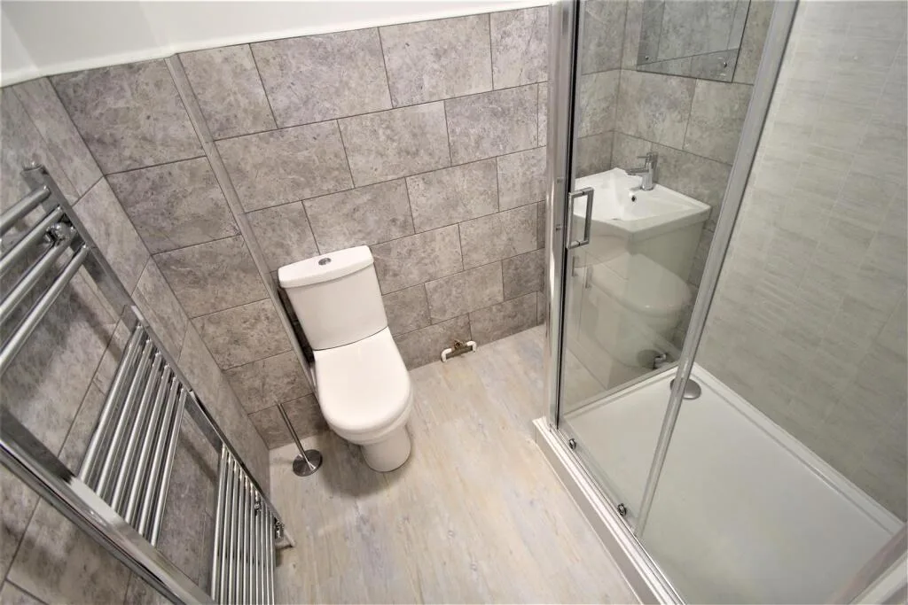12 bedroom detached house for rent